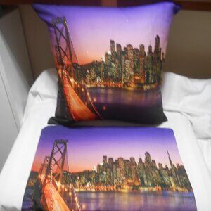 2 DESIGNART CANADA ZIPPER PILLOW COVERS OF SAN FRANCISCO BAY BRIDGE SKYLINE NWOT